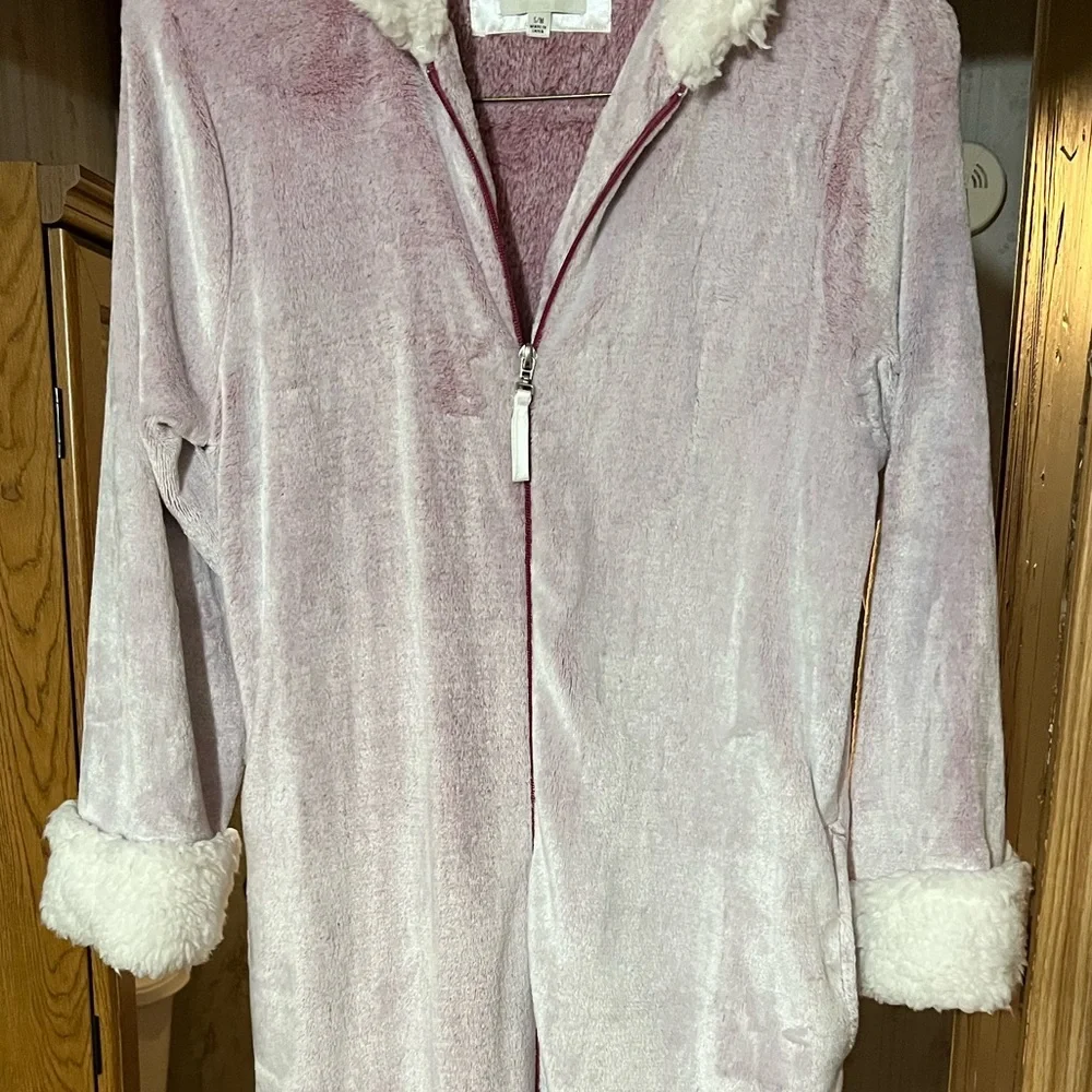 Anne Klein Robe - Picture 2 of 5